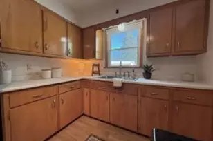 609 N Cedar St, Horicon, WI 53032 - Photo 8