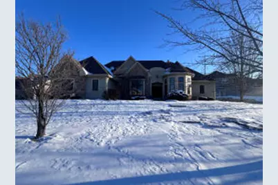 560  Birchwood Dr, Hartland, WI 53029 - Photo 1