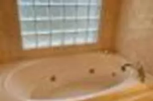 8098 S Meadowcreek Ct, Franklin, WI 53132 - Photo 24