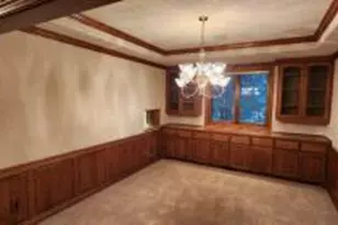 8098 S Meadowcreek Ct, Franklin, WI 53132 - Photo 14