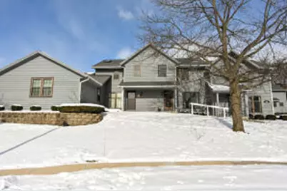 359  Lexington Ct, Pewaukee, WI 53072 - Photo 1