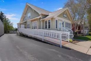 N90W16995 Appleton Ave, Menomonee Falls, WI 53051 - Photo 1