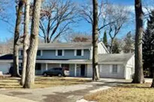 716 St Johns Dr, Delafield, WI 53018 - Photo 1