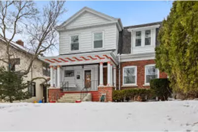 2410 E Stratford Ct, Shorewood, WI 53211 - Photo 1