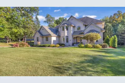 392  Ledgewood Dr, Fond du Lac, WI 54937 - Photo 1