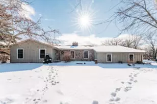 N69W27233 Hickory Chasm Dr, Lisbon, WI 53089 - Photo 1