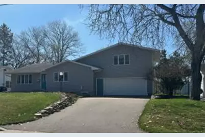 1014  Green Bay St, Onalaska, WI 54650 - Photo 1