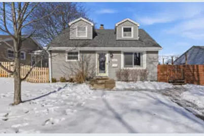 6334 W Fremont Pl, Milwaukee, WI 53219 - Photo 1