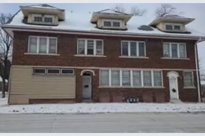 3901 N Port Washington Ave #3903, Milwaukee, WI 53212 - Photo 1