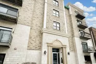 1812 E Lafayette Pl, Milwaukee, WI 53202 - Photo 1