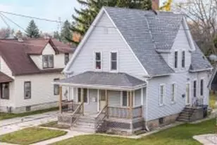 2538 Calumet Dr, Sheboygan, WI 53083 - Photo 1