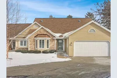 844  Shoal Crk, Racine, WI 53185 - Photo 1