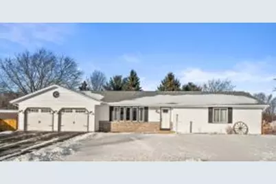 202  Highland Ave, Fort Atkinson, WI 53538 - Photo 1