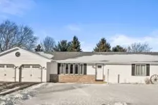 202 Highland Ave, Fort Atkinson, WI 53538 - Photo 1