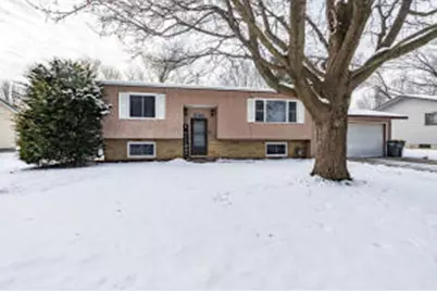 204  Irene Pl, Holmen, WI 54636 - Photo 1