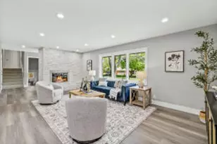 250 W Suburban Ct, Fox Point, WI 53217 - Photo 4