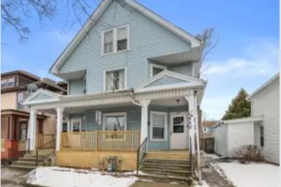 1420  Wisconsin Ave #1422,1422 1/2, Racine, WI 53403 - Photo 1