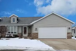 1648 Whitetail Run, Hartford, WI 53027 - Photo 1