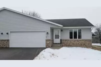 912  Northern Sands Pl, Onalaska, WI 54650 - Photo 1