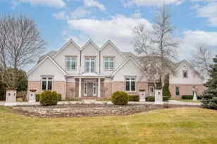 11415 N Stonefield Ct, Mequon, WI 53092 - Photo 1