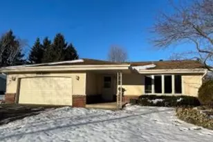 W156N10945 Catskill Ln, Germantown, WI 53022 - Photo 1