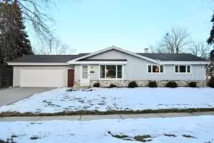 7424 S Chapel Dr, Oak Creek, WI 53154 - Photo 1