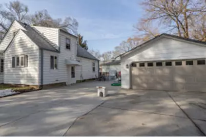 W229S8600  Big Bend Dr, Vernon, WI 53103 - Photo 1