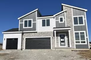 1367 Scotsland Ln, Oconomowoc, WI 53066 - Photo 1