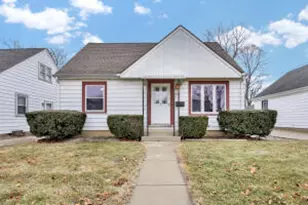 2058 S 87th St, West Allis, WI 53227 - Photo 1