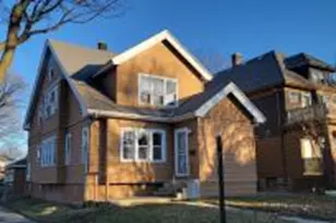 4148 N 24th Pl, Milwaukee, WI 53209 - Photo 1