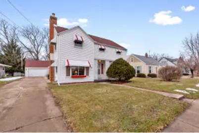 301  North Ave, Hartland, WI 53029 - Photo 1