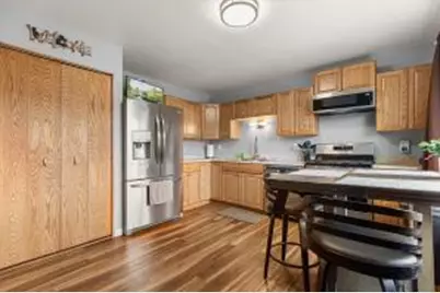 W163N11527  Windsor Ct, Germantown, WI 53022 - Photo 1