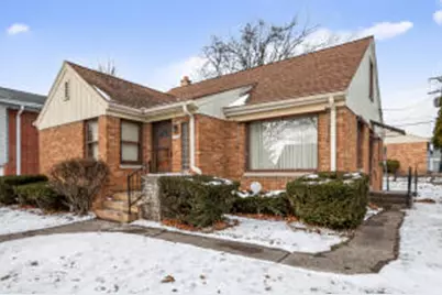 10708 W York Pl, Wauwatosa, WI 53222 - Photo 1