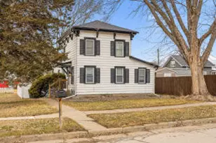222 Lincoln Ave, West Salem, WI 54669 - Photo 1
