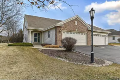 891  Sweetbriar Dr, Elkhorn, WI 53121 - Photo 1