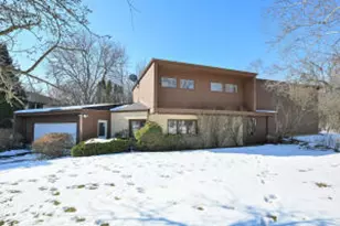 9001 N King Rd, Bayside, WI 53217 - Photo 1