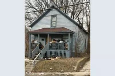 228 N Memorial Dr, Racine, WI 53404 - Photo 1