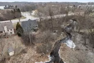431 9th Ave, Grafton, WI 53024 - Photo 1
