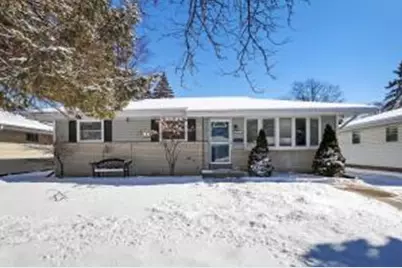 8015  48th Ave, Kenosha, WI 53142 - Photo 1