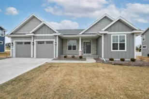 8020W Preserve Pkwy, Mequon, WI 53097 - Photo 1