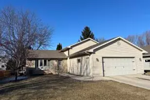 981 Bluehill Ave, Fond du Lac, WI 54935 - Photo 1