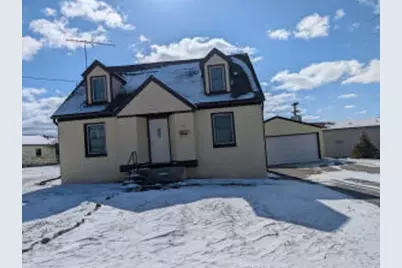 94 E North Water St, Algoma, WI 54201 - Photo 1