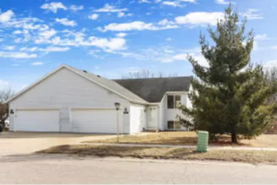 1047 W Court St, Elkhorn, WI 53121 - Photo 1