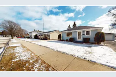 1525  George St, Manitowoc, WI 54220 - Photo 1