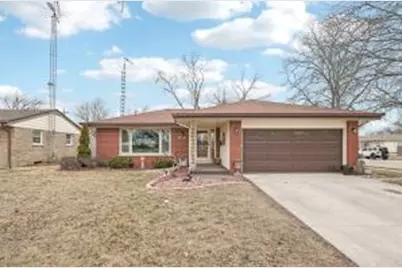2304  85th St, Kenosha, WI 53143 - Photo 1