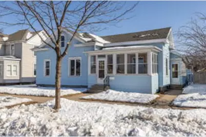 1642  Kane St, La Crosse, WI 54603 - Photo 1