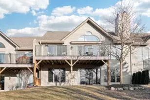 445 Sunset Trail, Hartland, WI 53029 - Photo 1