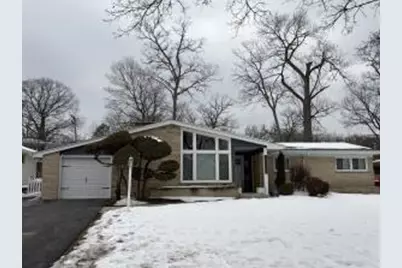 4513 N 109th St, Wauwatosa, WI 53225 - Photo 1