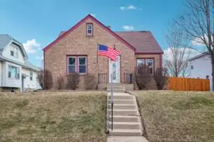 2352 S 80th St, West Allis, WI 53219 - Photo 1
