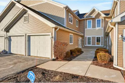 772  Bridlewood Dr, Hartford, WI 53027 - Photo 1